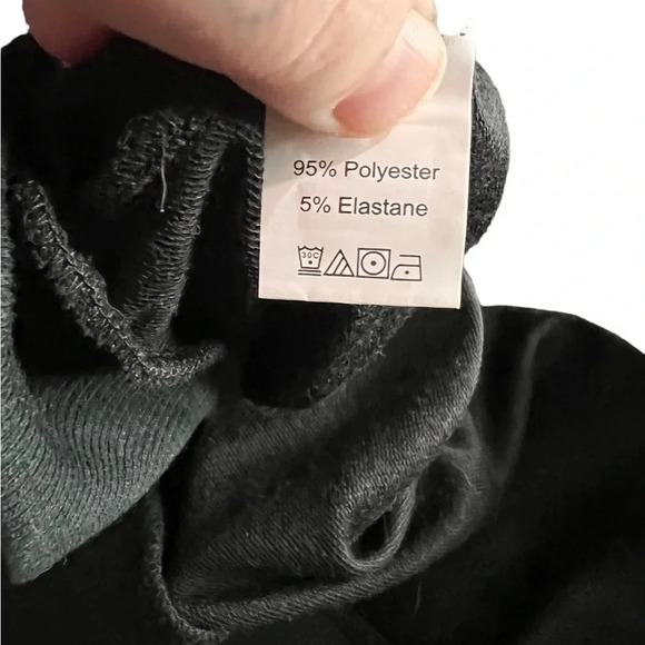 Like new condition, cute black sweater with pearl bow 3x Shien - Picture 4 of 4